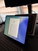 APPLE iPad Pro 13 M4 256 GB 5G Wi-Fi + Cellular Gwiezdna czerń + klawiatura