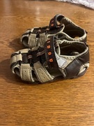 Sandały chłopięce marki Rnsdou. Rozmuar 25