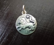 Srebrna zawieszka z czasów PRL - Rytosztuka