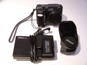 Nikon Coolpix E880 -- uszkodzony