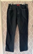 Guess nowe męskie spodnie jeansowe prosta nogawka S 