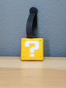 Figurka zawieszka żółty blok znak zapytania Kinder Joy Super Mario unikat