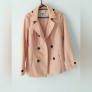 Śliczny płaszczyk morelowy bdb+