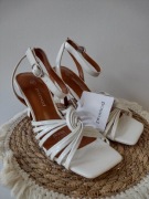 Damskie sandałki na obcasie Promod r.36 biały 