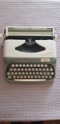 Maszyna do Pisania CONSUL walizkowa
