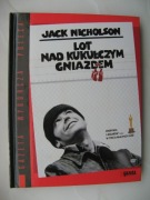 Lot nad kukułczym gniazdem - książka + film DVD, BDB