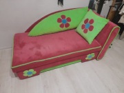 Łóżko sofa leżanka typu Kubuś rozsuwane z pojemnikiem