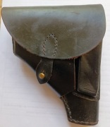 Oryginalna, używana czarna kabura do pistoletu P64 