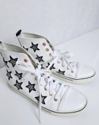 Buty damskie trampki Juicy Coutute skóra skórzane białe 38