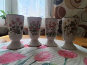 Zestaw 4 ceramicznych kielichów retro vintage z kwiatami ~100 ml | PRL