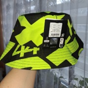 Kapelusz typu bucket het Mercedes AMG Petronas Formuła 1