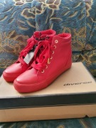 Nowe z metką czerwone trampki damskie Diverse, rozmiar 36