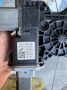 Podnośnik szyby lewy przód Renault Clio IV