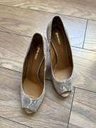 Buty na obcasie szpilki Gino Rossi