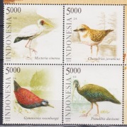 Znaczki Fauna Ptaki 2014 z Indonezja