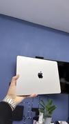 MacBook Pro 13 M2 8/256 GB Silver 91% Bateria