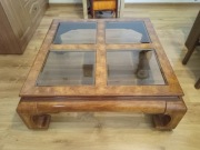 Stolik kawowy Chow leg Chinoiserie.