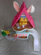 Duży piętrowy domek dla lalek Enchantimals Zimowa Chatka ze zjeżdżalnią