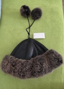 Czapka skórzana z naturalnym barankiem