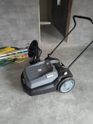 Sprzedam nową zamiatarkę Karcher KM 70/20 C