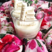 Świeca sojowa  "Green Essence" z książką, Robea, Dzień Kobiet 