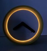 zegar żółty IKEA kultowy STOLPA 20047 świeci 14cm biał lo czarne wskazowki