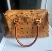 MCM Visetos Boston Bag – klasyczna torba vintage