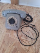 Stary telefon prl