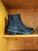 czarne zamszowe botki sztyblety  perełki wygodne  modne mięciutkie