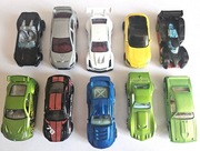 10 resoraków MATTEL, skala 1:64, auta sportowe