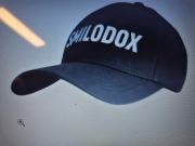 Czapka z daszkiem renomowanej firmy Smilodox. 