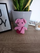 Szydełkowy brelok zawieszka różowa świnka z torebką 