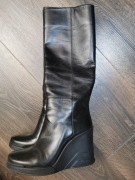 Prada skórzane kozaki na koturnie 39,5
