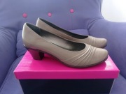 Nowe czółenka na niskim obcasie 40 kod1080