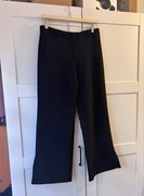 Czarne eleganckie spodnie z szerokimi nogawkami