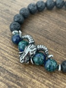 Bransoletka z korali z lawy wulkanicznej