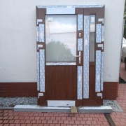 Drzwi zewnętrzne PCV, dwuskrzydłowe, otwierane na zewnątrz 1370x2065