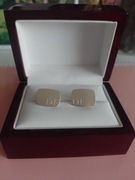 Spinki do koszuli srebrne w pudełku 