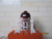 LEGO Star Wars R4-P17 droid - minimalne ślady zabawy, używany