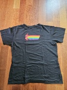 T-shirt CD Projekt z tęczą