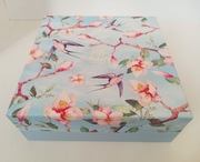 Pudełko ozdobne na prezent box po Pure Beauty z pokrywką jaskółki
