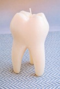 Świeca sojowa ząb -  fv (upominek dentysta, protetyk)