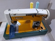 Maszyna do szycia ŁUCZNIK jak dwuigłowa 451 Akces. Gwar. Gratis