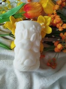 Piękna ręcznie robiona świeca sojowa