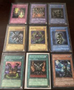 450 kart Yugioh. 50 holo, 100 rare, Dark Magician i inne 