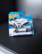 Aston Martin V12 Speedster hot wheels 
