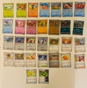 Pokemon TCG Prismatic Evolutions SV8.5 30 kart bez powtórek
