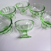 Pucharki na słodycze kolor zielone jabłuszko vintage