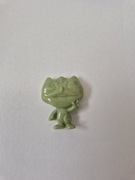 Kameleon figurka milka secret box 