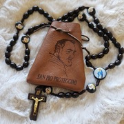 Różaniec o.Pio etui z San Giovanni Rotondo